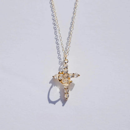 Collar Protector Cruz y Corona